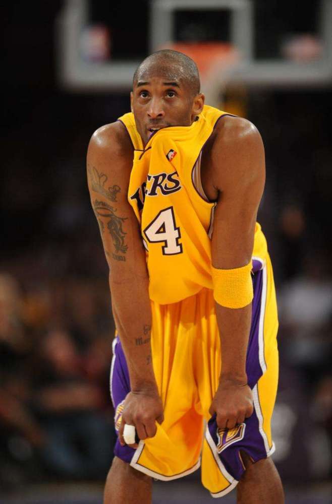 流量狂人摩根：借特朗普上位靠C罗大赚，习惯挖坑式采访（流量大V摩根：借特朗普走红、靠C罗捞金，拿手好戏是挖坑式采访）