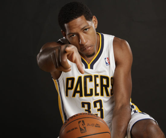 柔佛VS上海海港、布里兰VS江原FC精彩分析与比分预测（柔佛对阵上海海港、布里兰对阵江原FC：赛前解析与比分预测）