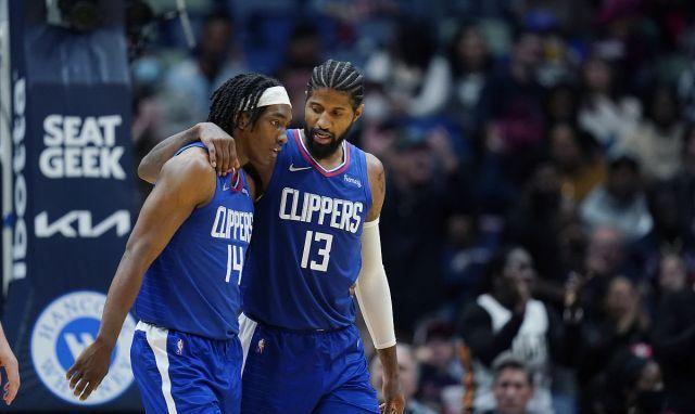 TK谈心中最佳阵容：梅罗入选、魔笛、齐达内、大罗、小罗在列（TK心目最佳阵容揭晓：梅罗上榜，魔笛、齐达内、大罗、小罗悉数在列）