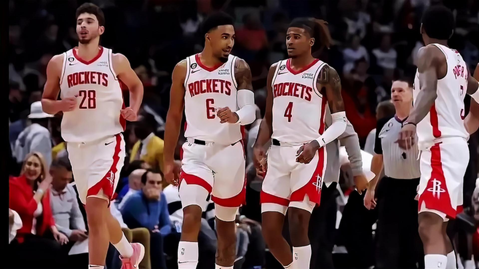 奥斯卡庆祝海港夺冠：我们是冠军！祝贺我的队友、朋友和球迷（奥斯卡为海港封王喝彩：我们是冠军！致敬我的队友、朋友与球迷）