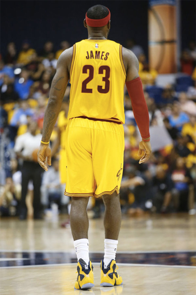 辟谣，并非与他人女友谈恋爱，埃纳社媒：一切都是剧本（澄清传闻：并未与他人女友交往，埃纳社媒称一切皆为剧本）