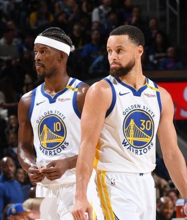 马卡：马斯坦托诺将进行保守治疗，康复过程严格遵循渐进原则（马卡：马斯坦托诺选择保守治疗，康复将严格循序渐进）